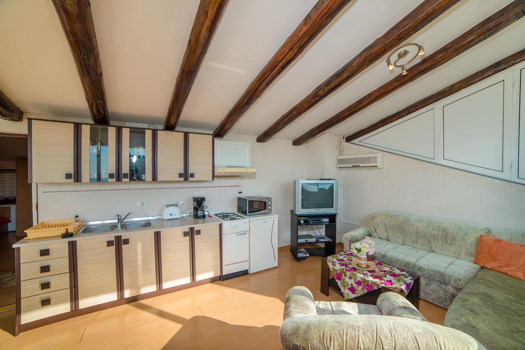 Apartments Daria Rovinj Ruang foto
