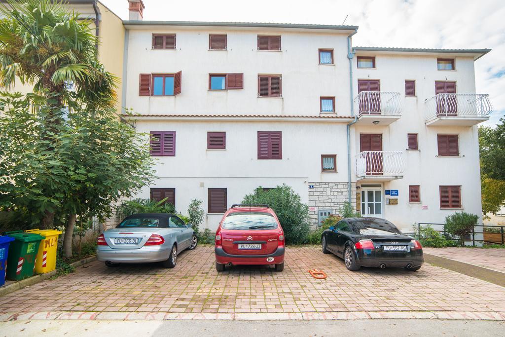 Apartments Daria Rovinj Bagian luar foto