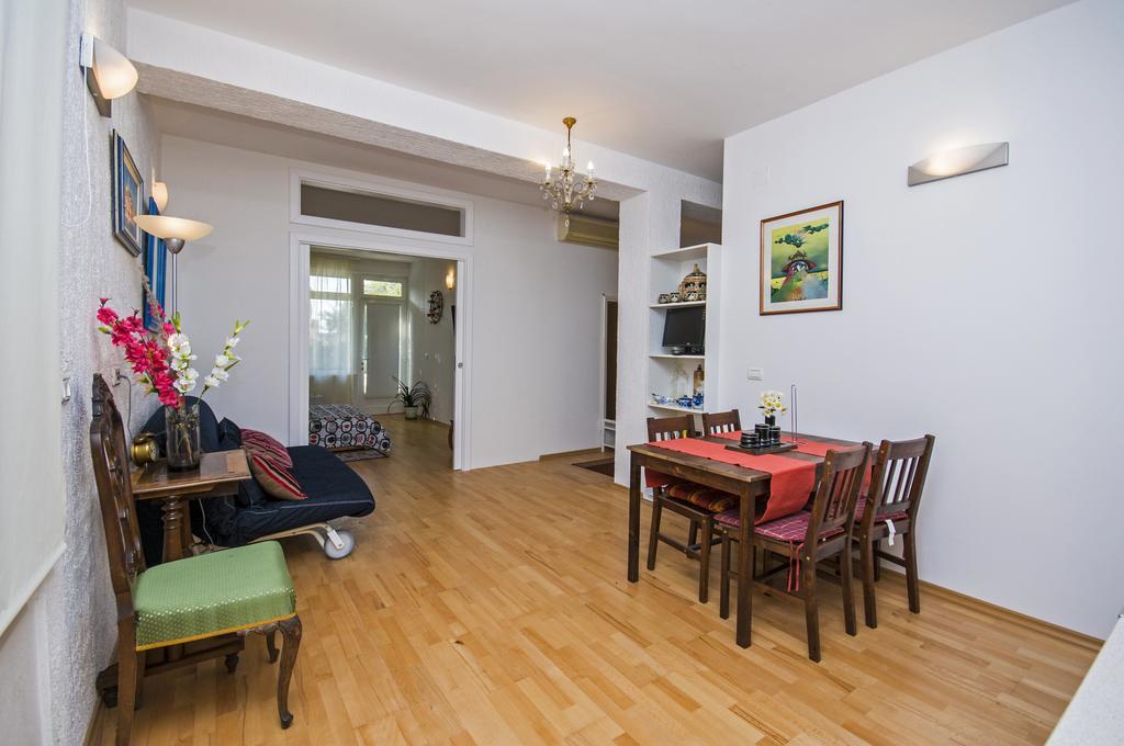Apartments Daria Rovinj Bagian luar foto