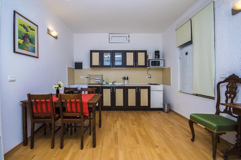 Apartments Daria Rovinj Bagian luar foto